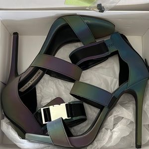 Steve Madden Felice Metallic